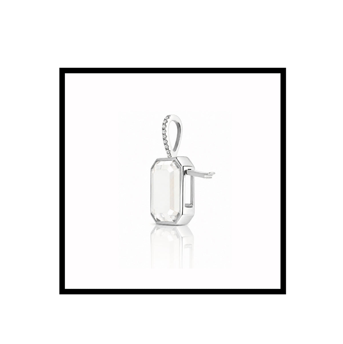 THE DELUXE COLLECTORS PENDANT