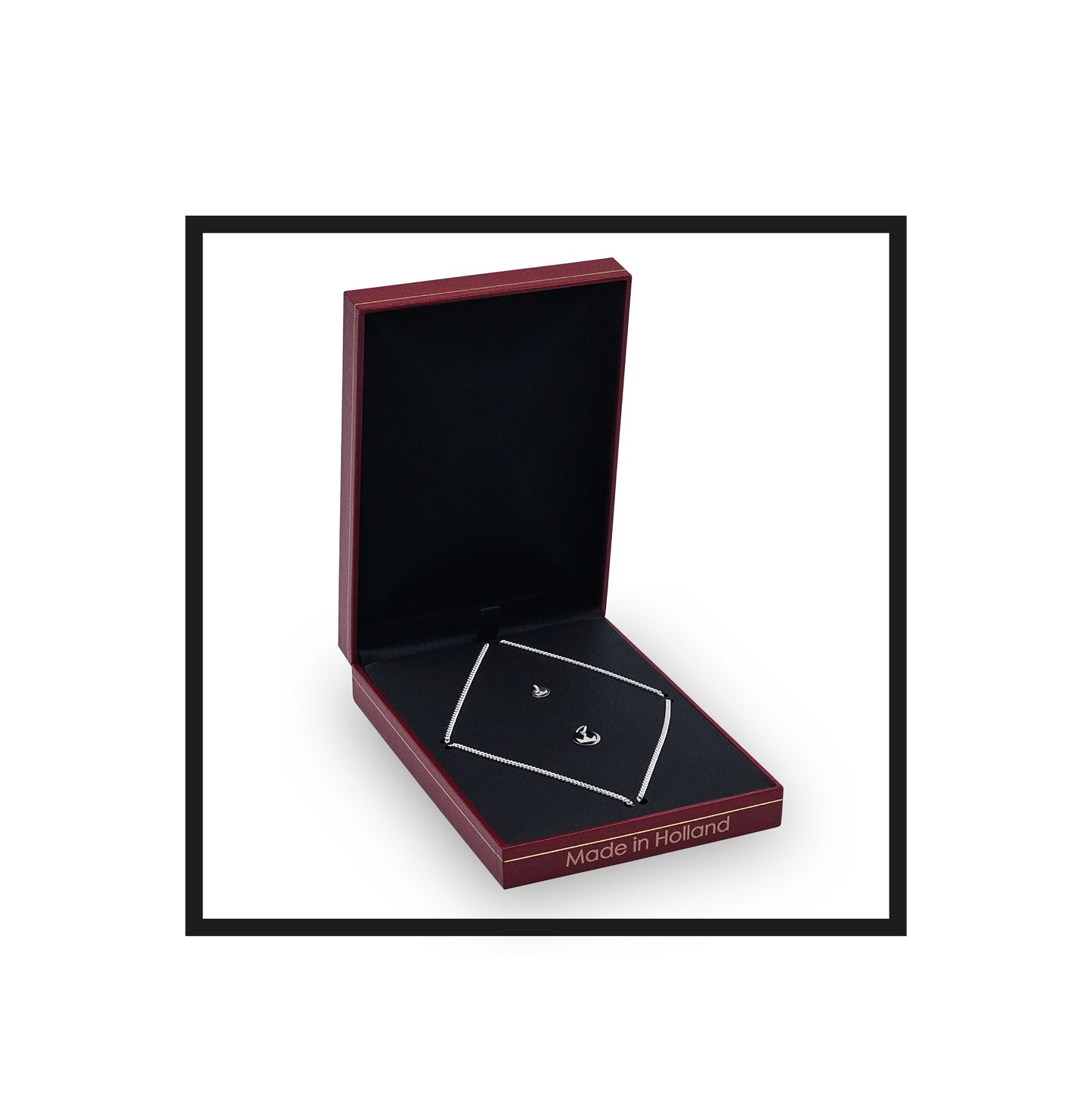 Royal Rolling The Lionheart, Necklace 925 sterling silver pendant & talisman in a Red faux leather box