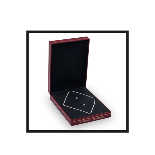 Royal Rolling The Lionheart, Necklace 925 sterling silver pendant & talisman in a Red faux leather box