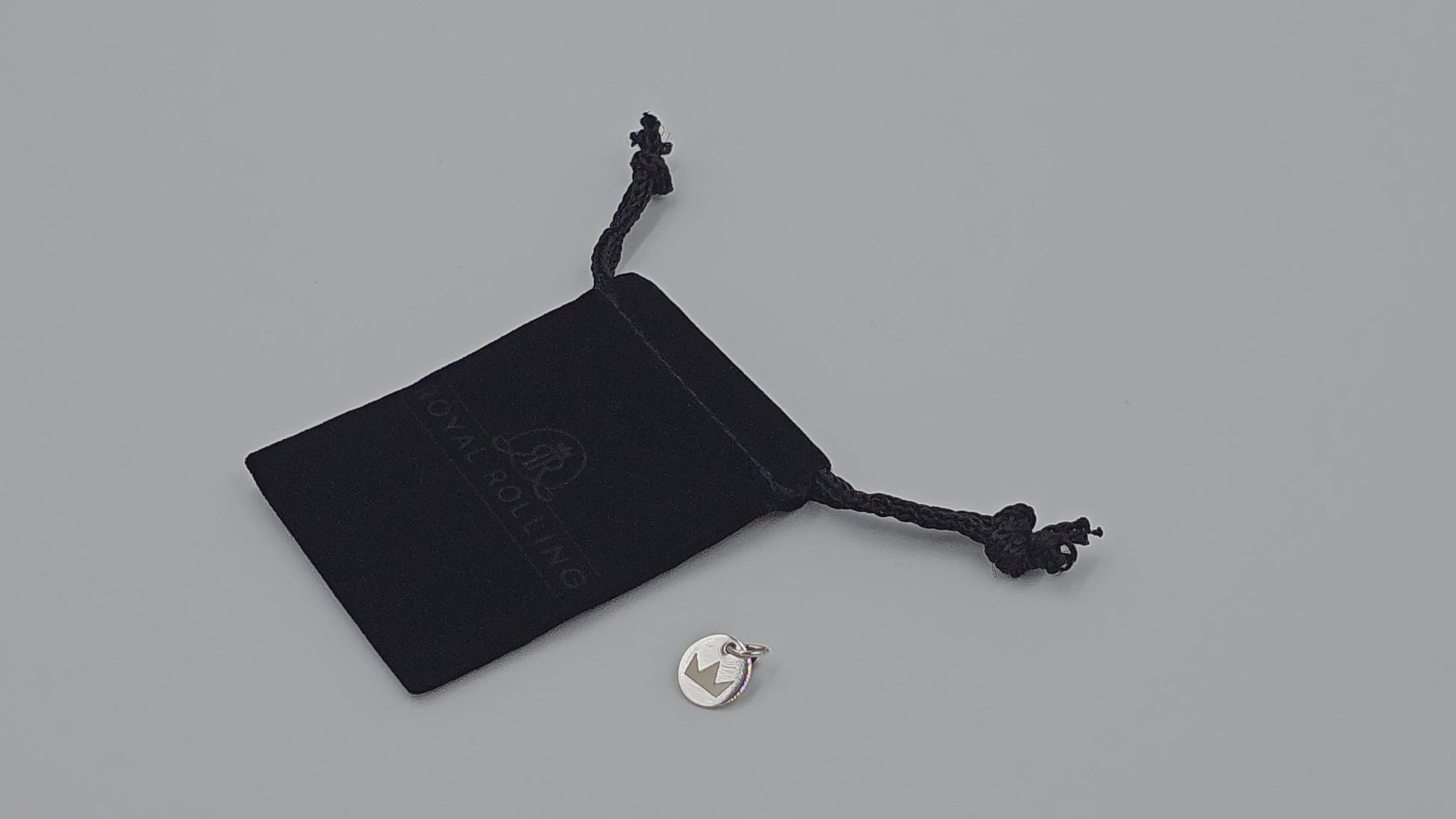 Royal Rolling black velvet pouch with 925 Sterling Silver pendant 10mm video 